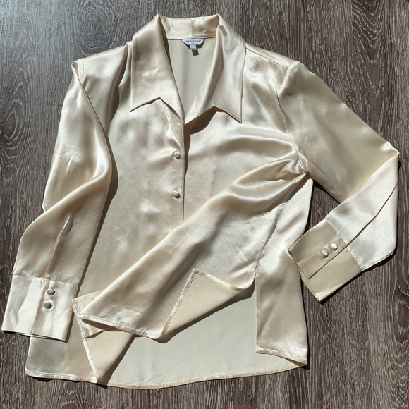 Petite Studio NYC x Suggyl Remi Satin Effect Shirt, S, LNWOT, Buttermilk/Cream - Picture 7 of 13